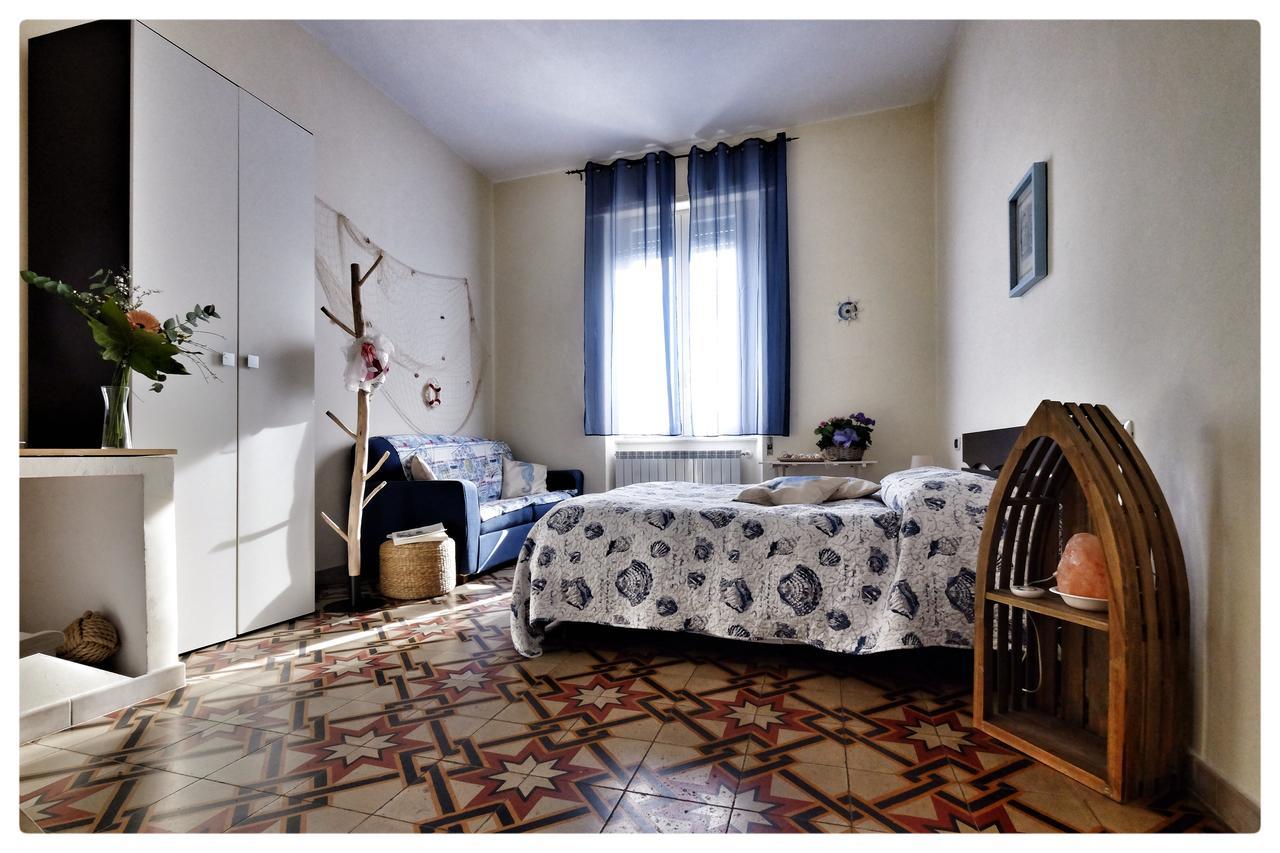 La Casa Sul Molo Bed and Breakfast Viareggio Eksteriør billede